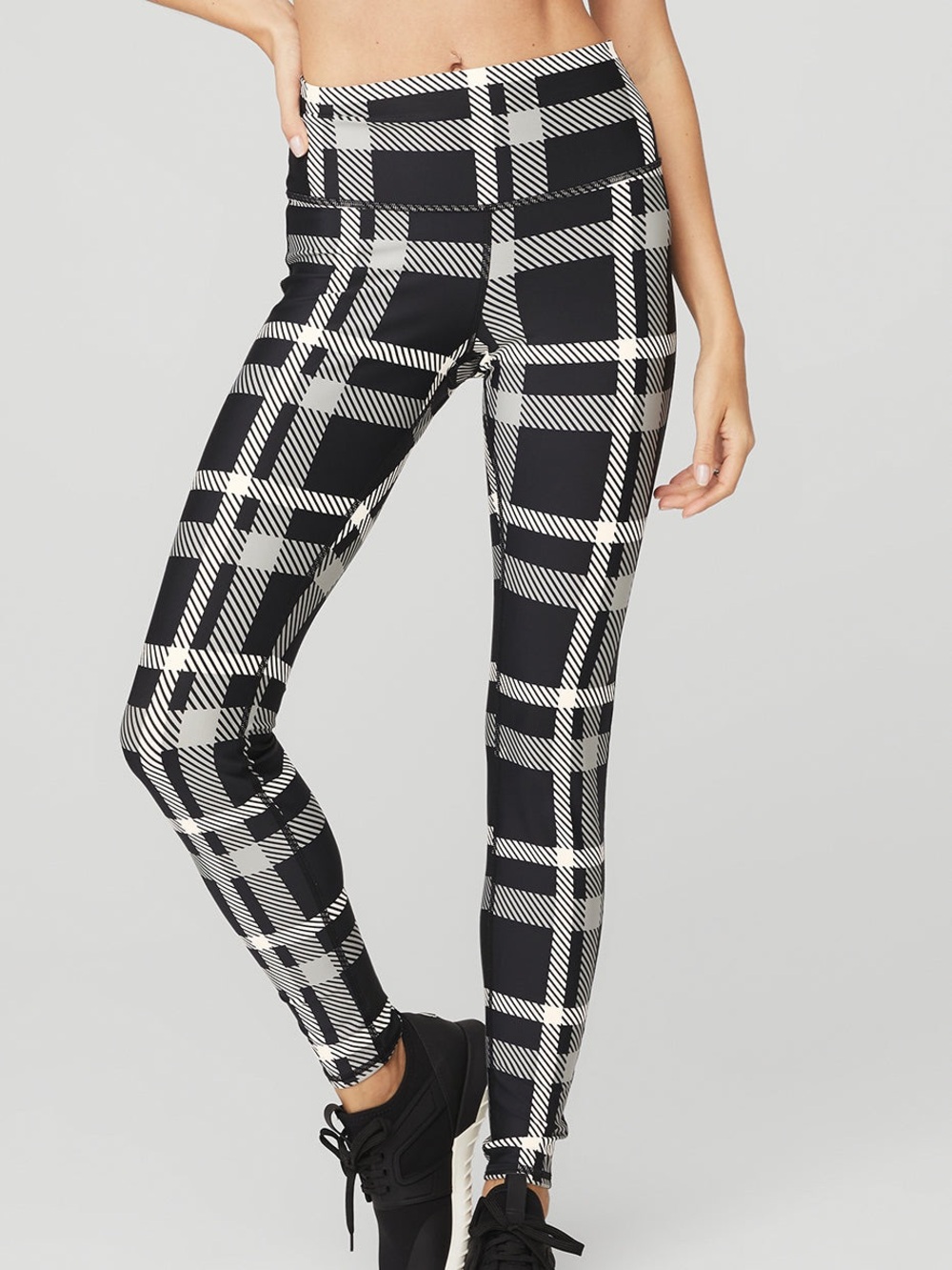 Alo Airlift Magnified Plaid Black & White Legging Size XS